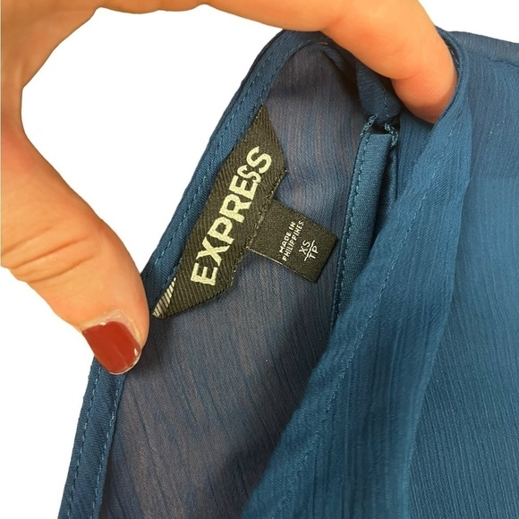 Express Teal Blue Sheer Crepe Overlay Relaxed Fit V-Neck Sz XS - Picture 4 of 7